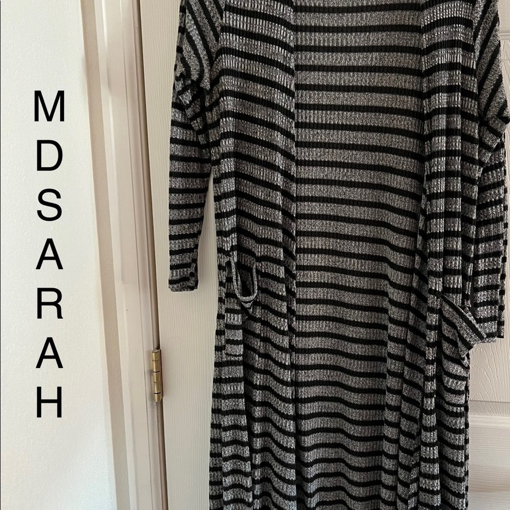 EUC M LULAROE SARAH